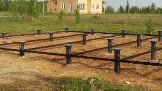 Установка и монтаж - винтовые сваи в Нижнеудинске для свайного фундамента дома. Цена от 2045 руб - видео закручивание